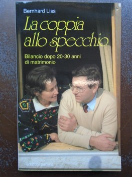 coppia allo specchio bilancio dopo 20-30 anni di matrimonio