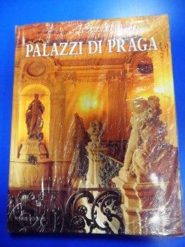 Palazzi di praga. Grande formato fotografico a colori rilegato